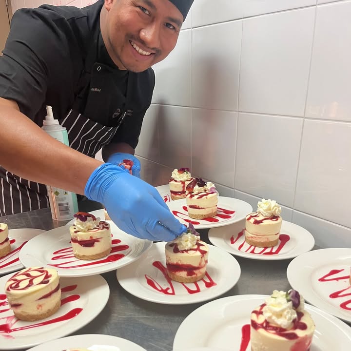Featured image for “Chef Sayam: Crafting Passionate Cheesecakes for 230 at Singleton Diggers”