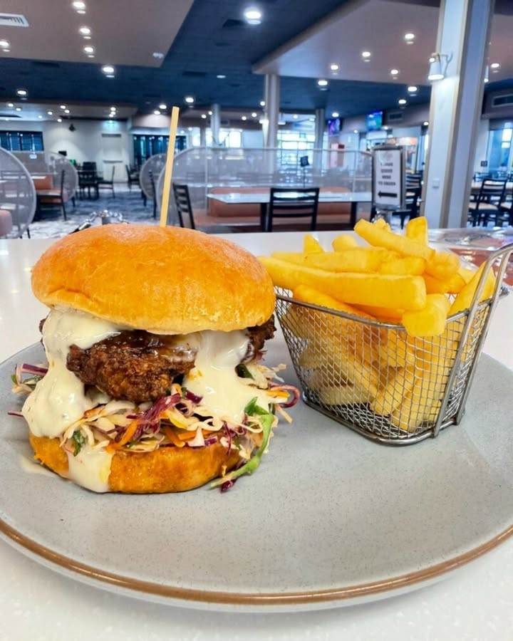 Featured image for “Korean Fried Chicken Burger at Singleton Diggers”